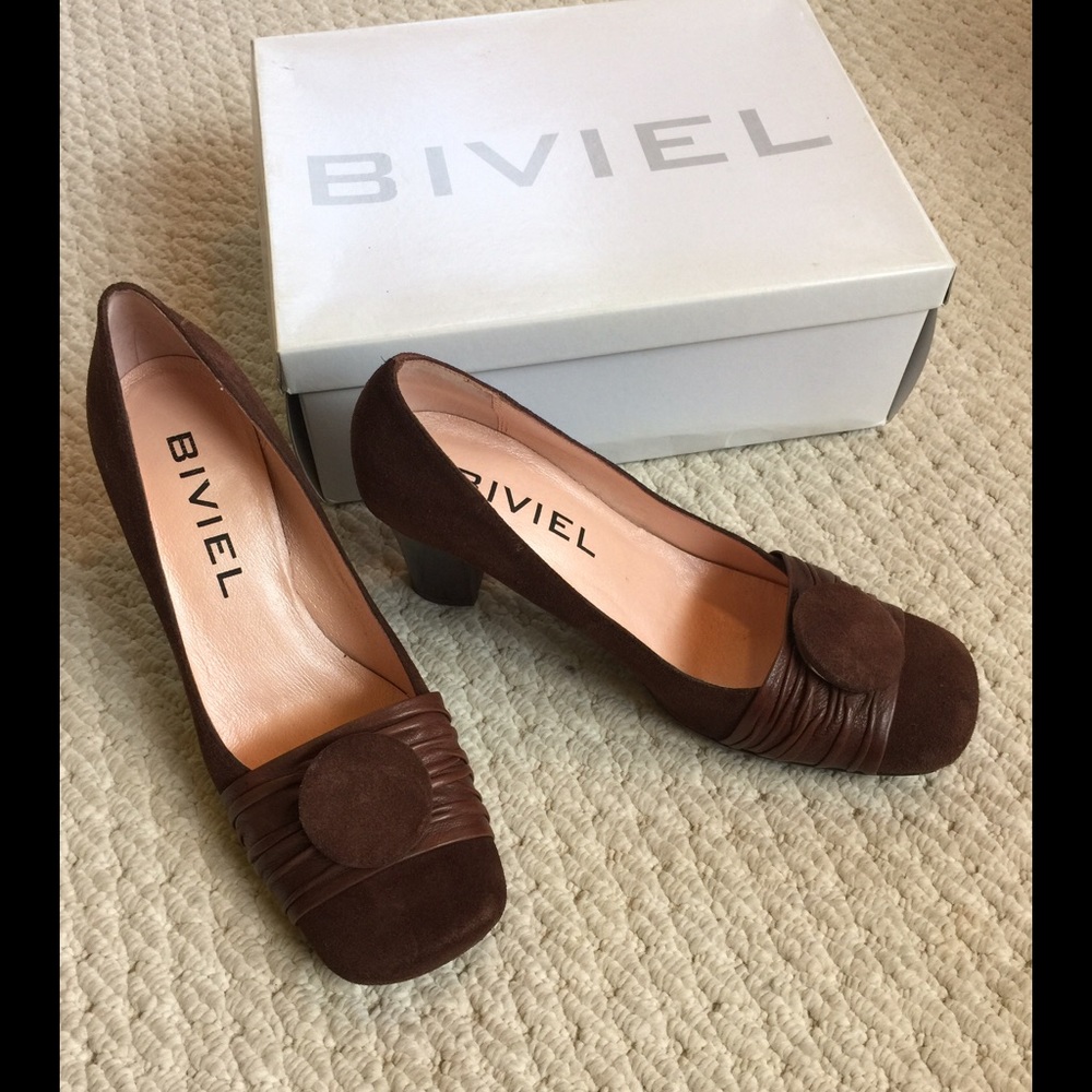 Vintage Biviel brown suede square-toe pumps and block heel